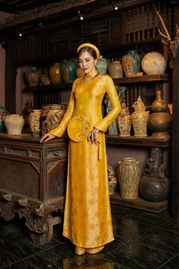 Áo dài Vàng Mai