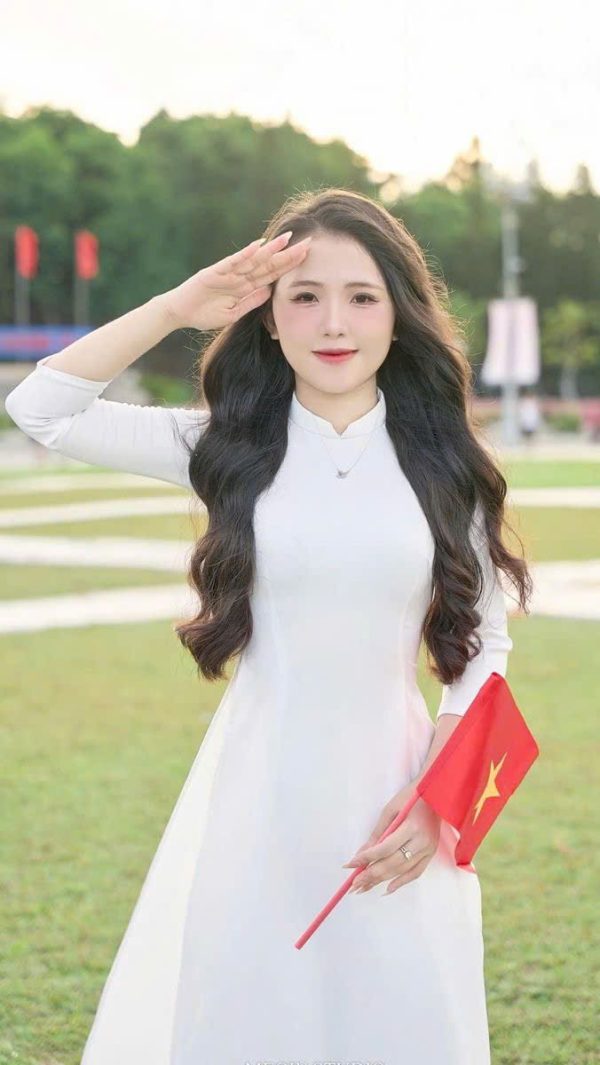 Áo Dài Trắng Ngà - Hình ảnh 3